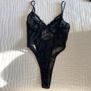 Lace body suit